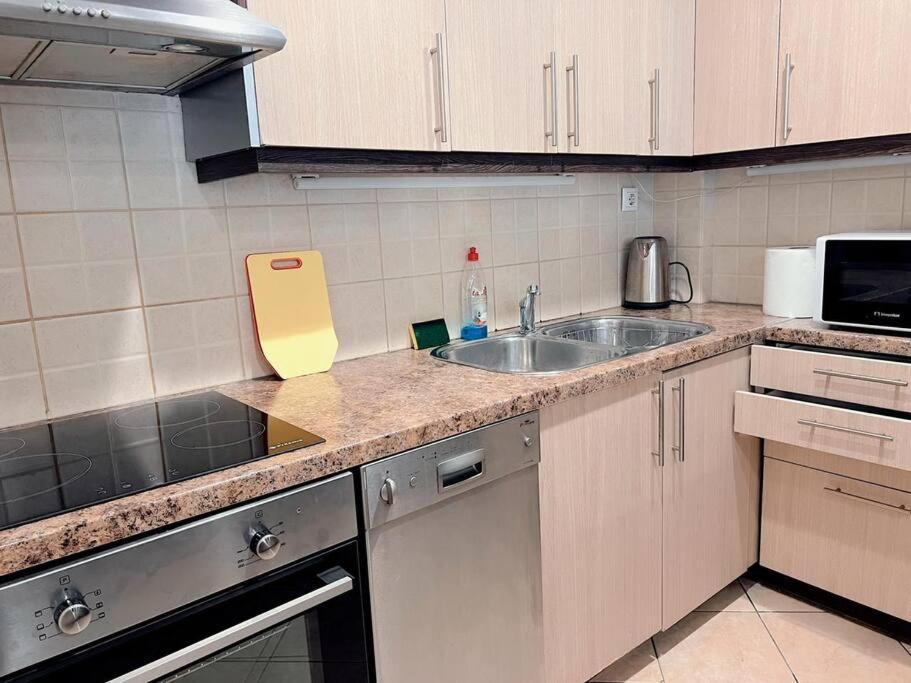 Charming 2Bedroom Apartment With Parking Atina Dış mekan fotoğraf